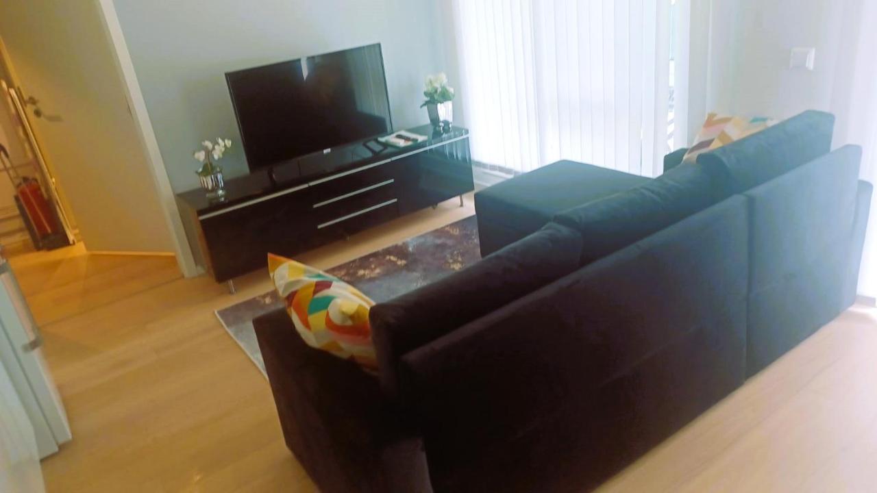 Scandpoint Apartment Fornebu Near Sea Front With Outdoor Walk! Stabekk Exterior foto